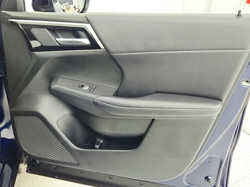 Used 2024 Mitsubishi Outlander FWD image 29