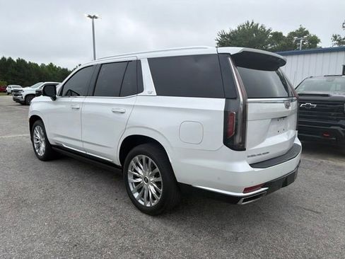 Used 2023 Cadillac Escalade Premium Luxury w/ Performance Package AWD/4WD image 4