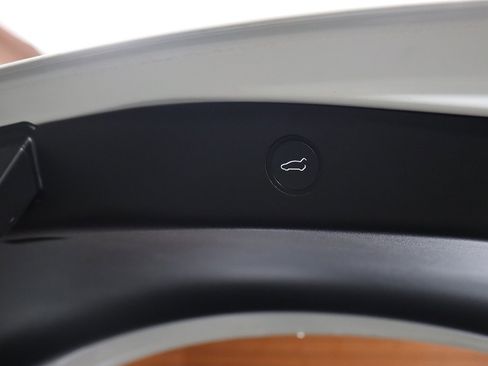 Used 2023 Tesla Model 3 Standard Range image 42