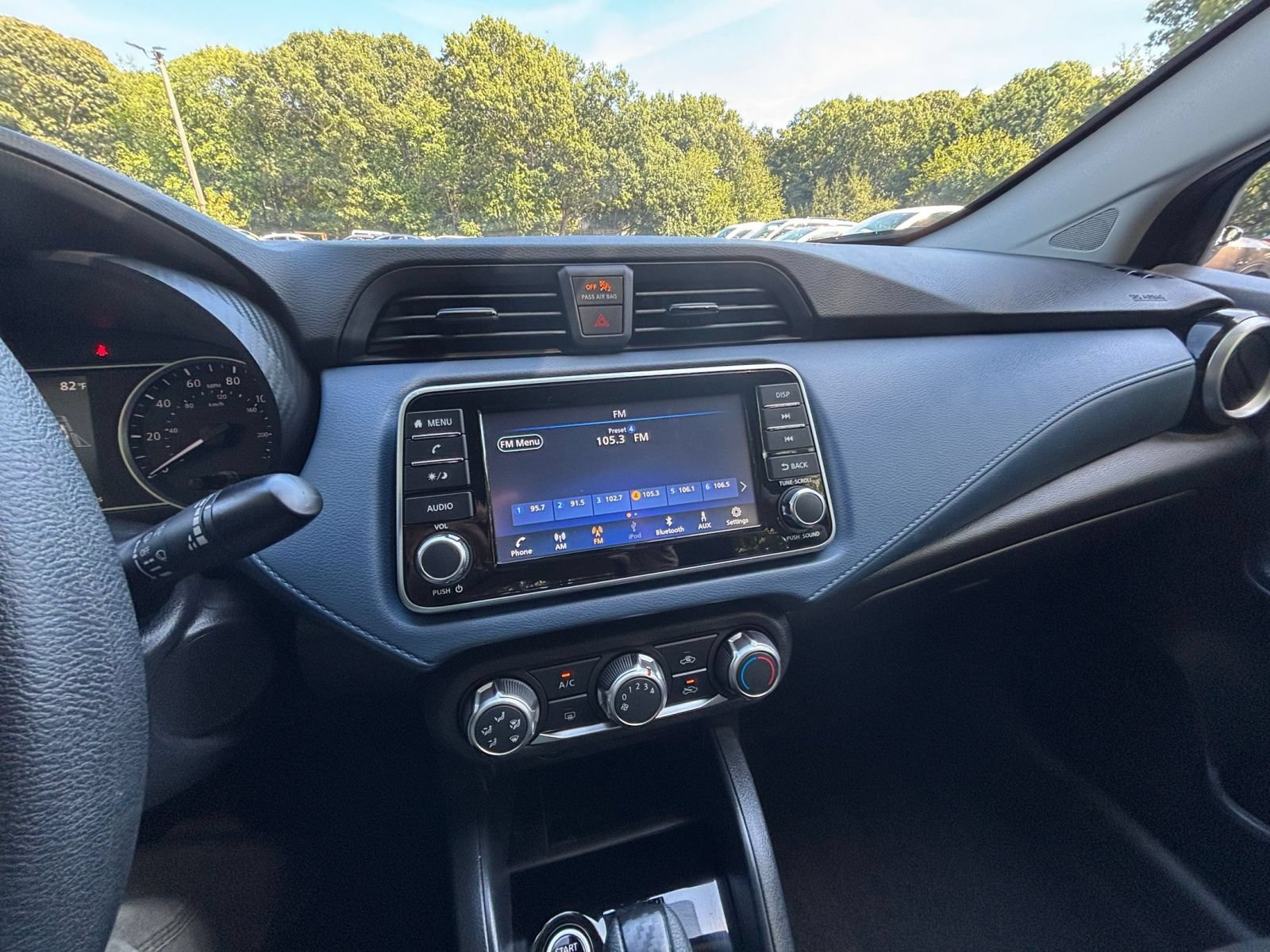 Used 2025 Nissan Versa SV FWD image 20