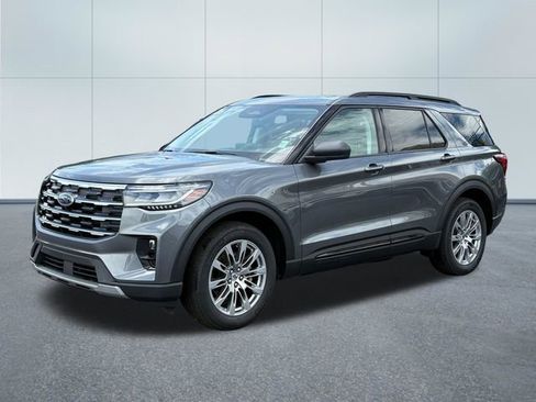 Used 2026 Ford Explorer Active w/ Active Comfort Package AWD/4WD image 6