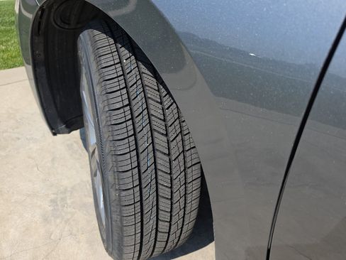 Used 2024 Volkswagen Jetta SE FWD image 18