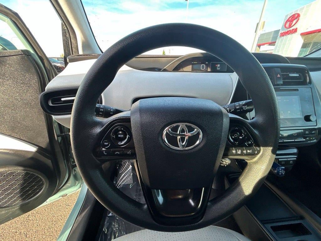 Used 2019 Toyota Prius LE AWD/4WD image 19