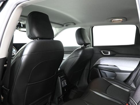 Used 2022 Jeep Compass Latitude w/ Convenience Group image 32