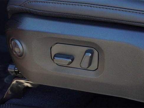 New 2025 Jeep Gladiator Rubicon image 18