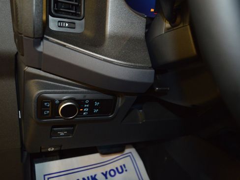 New 2025 Ford Bronco Badlands image 16