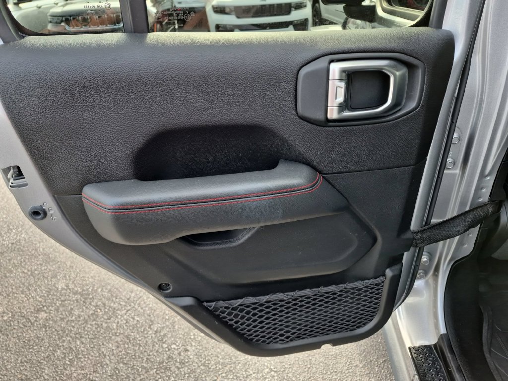 Used 2020 Jeep Wrangler Unlimited Rubicon AWD/4WD image 23
