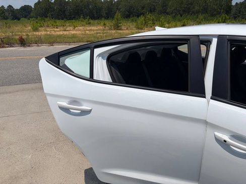 Used 2020 Hyundai Elantra Value Edition w/ Cargo Package (C1) FWD image 22