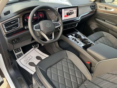 New 2026 Volkswagen Atlas SEL Premium R-Line AWD/4WD image 13