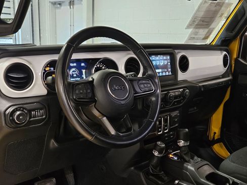 Used 2021 Jeep Wrangler Sport image 15