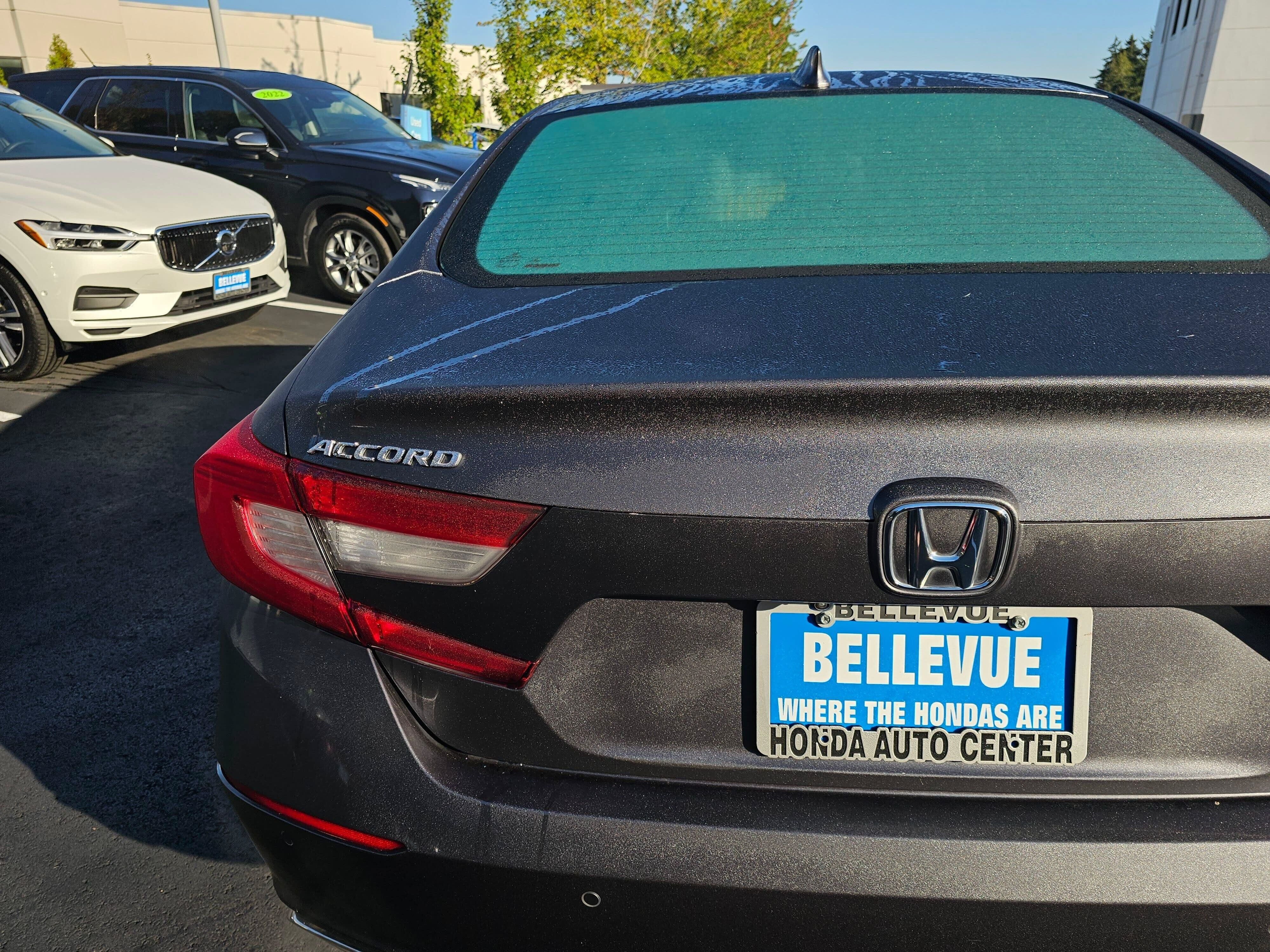 Used 2018 Honda Accord Touring image 16