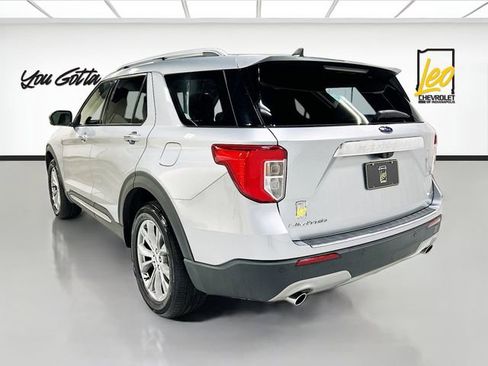 Used 2022 Ford Explorer Limited w/ Equipment Group 301A image 7