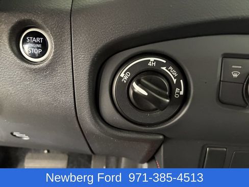 Used 2024 Nissan Frontier PRO-4X w/ Technology Package AWD/4WD image 20