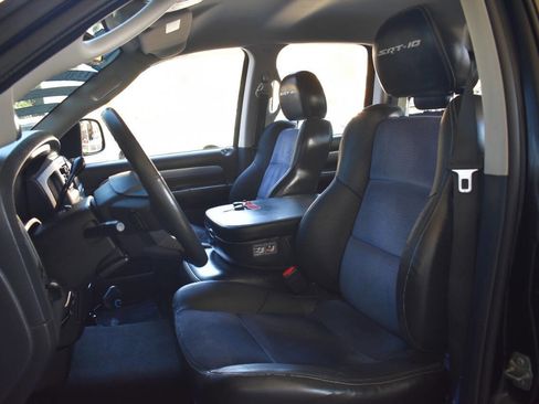 Used 2005 Dodge Ram 1500 Truck Base 4dr Quad Cab RWD SB image 38