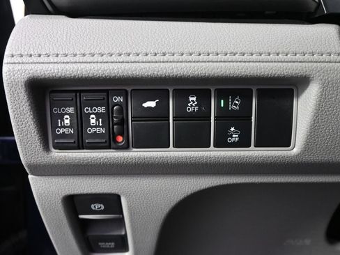 Used 2019 Honda Odyssey EX-L image 24