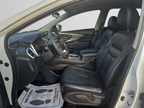 Used 2018 Nissan Murano S image 9