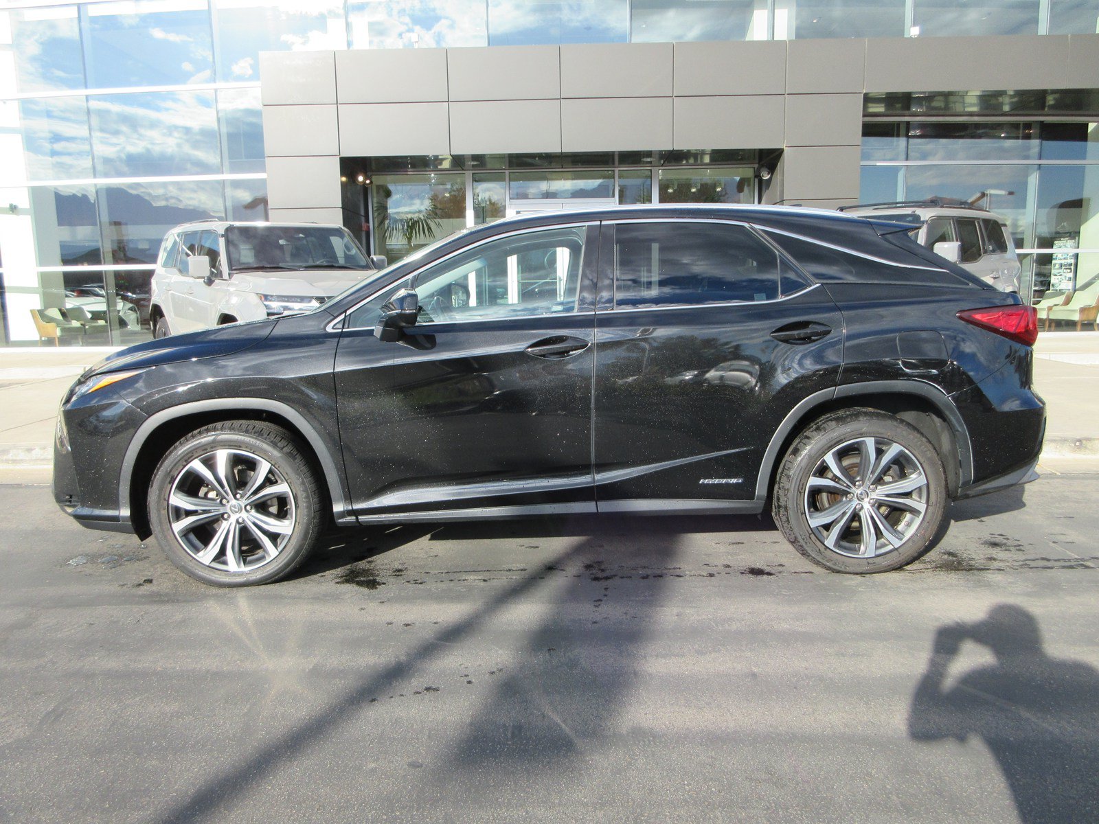 Used 2018 Lexus RX 450h AWD w/ Premium Package image 3