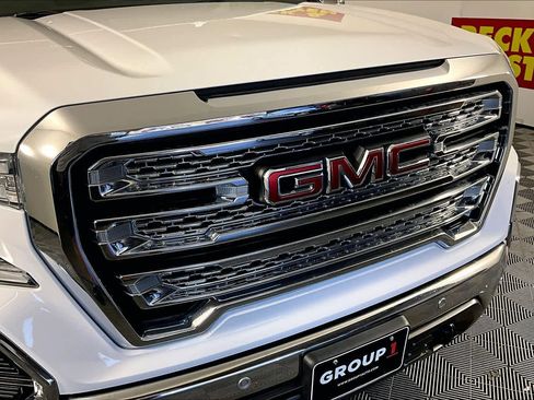 Used 2020 GMC Sierra 1500 SLT image 40