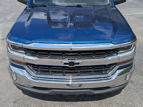 Used 2017 Chevrolet Silverado 1500 LT w/ All Star Edition image 12