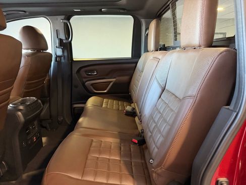 Used 2021 Nissan Titan Platinum Reserve w/ Moonroof Package image 12