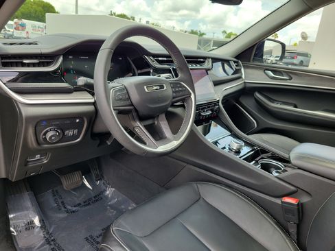 Used 2022 Jeep Grand Cherokee Limited 4xe AWD/4WD image 9