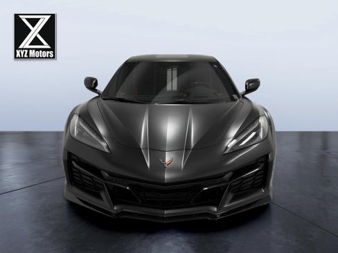 Used 2024 Chevrolet Corvette Z06 RWD image 9