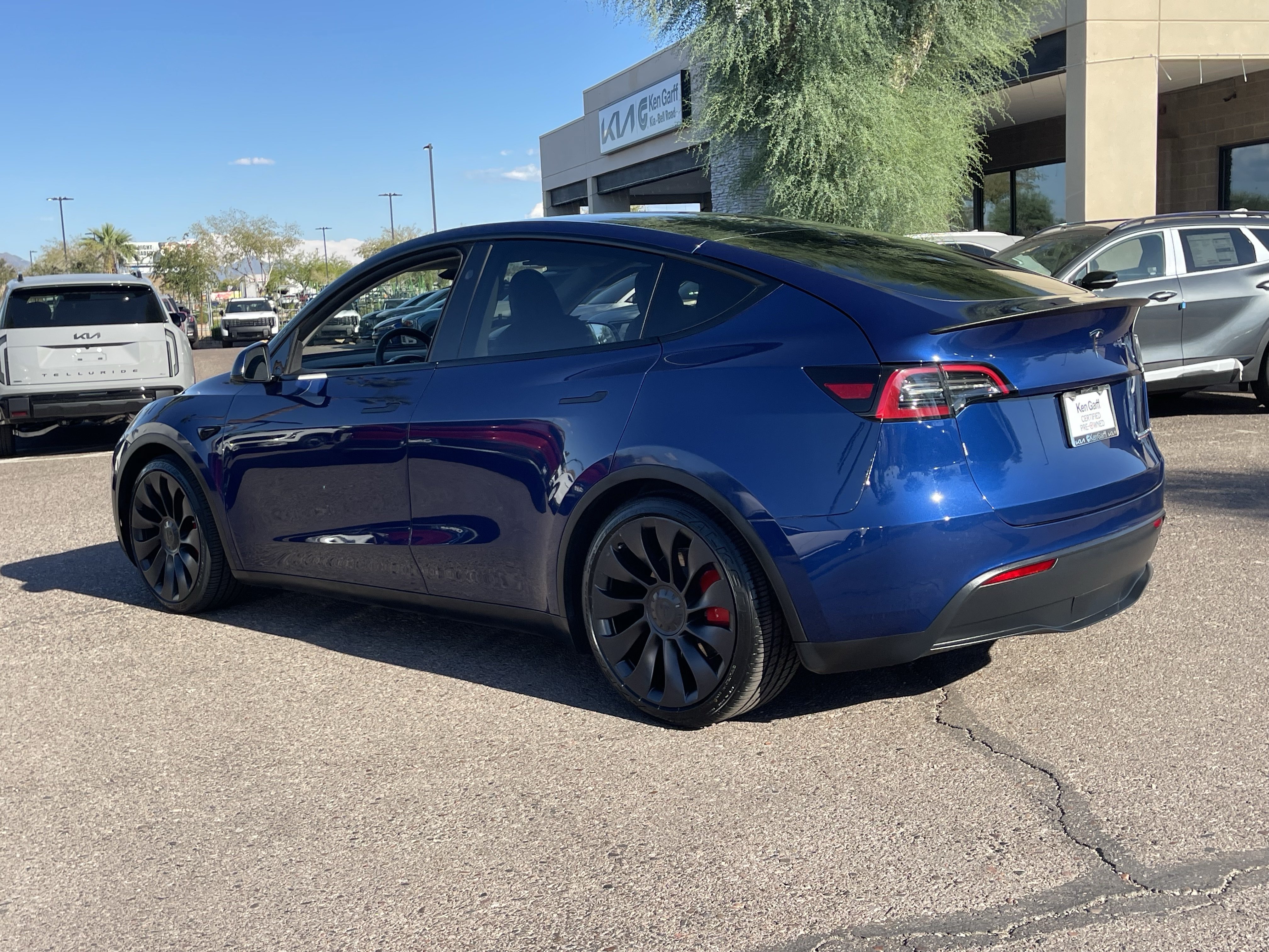 Used 2023 Tesla Model Y Performance AWD/4WD image 5