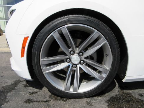 Used 2018 Chevrolet Camaro LT w/ RS Package RWD image 18