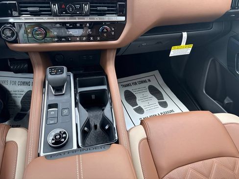 New 2026 Nissan Pathfinder Platinum w/ Accent Package AWD/4WD image 28