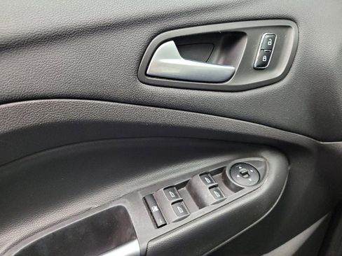 Used 2016 Ford Escape SE w/ Equipment Group 201A FWD image 27