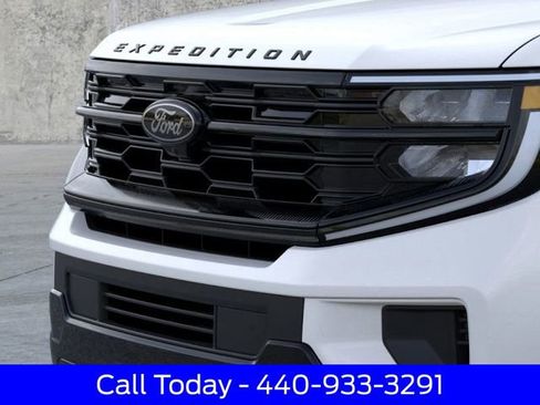 New 2026 Ford Expedition Platinum image 19