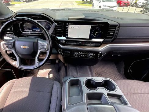 Used 2024 Chevrolet Silverado 2500 LT image 11