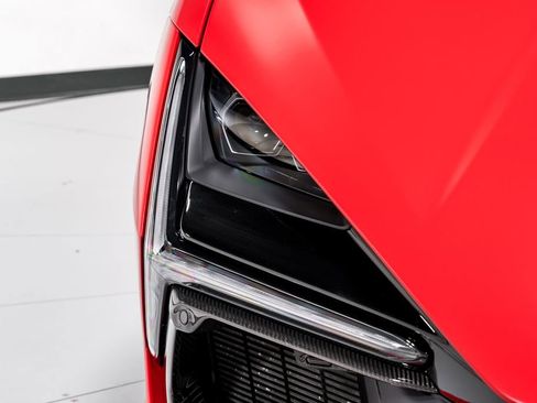 Used 2025 Lamborghini Revuelto image 40