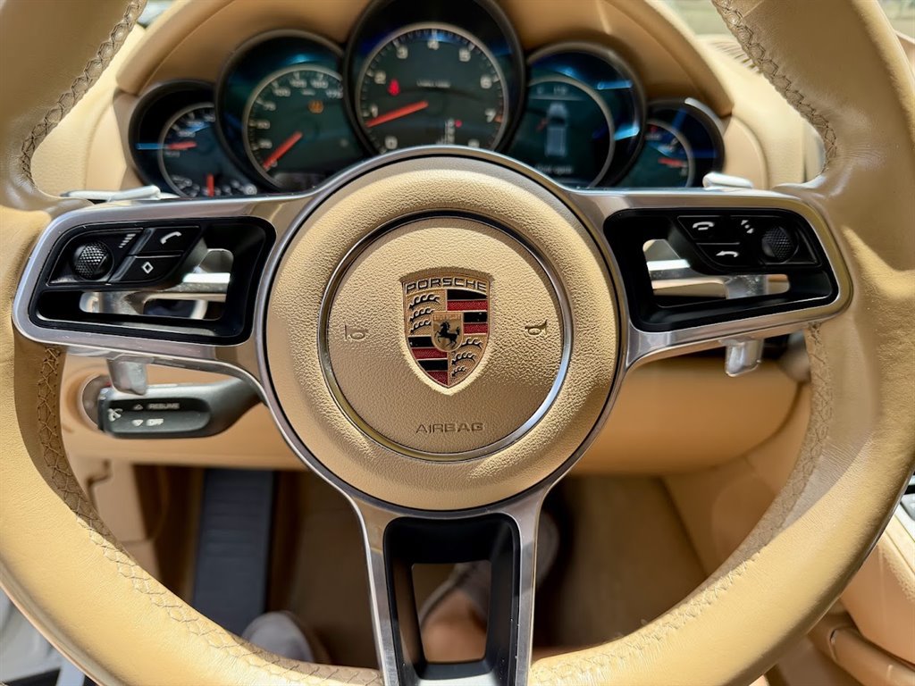 Used 2017 Porsche Cayenne AWD/4WD image 35
