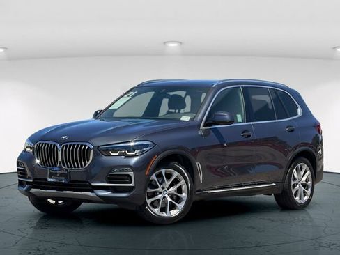 Used 2021 BMW X5 xDrive40i w/ Parking Assistance Package AWD/4WD image 2