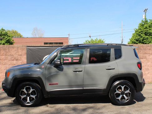 Used 2020 Jeep Renegade Trailhawk w/ Cold Weather Group AWD/4WD image 2