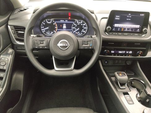 Used 2024 Nissan Rogue SV AWD/4WD image 22