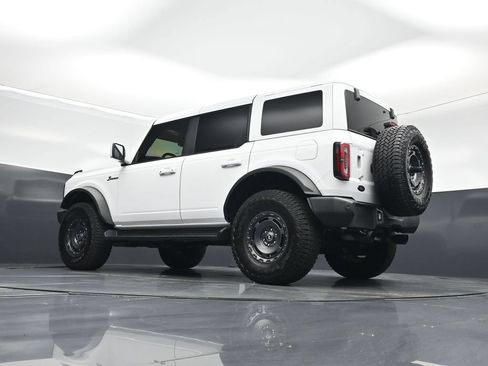 Used 2025 Ford Bronco Outer Banks w/ Sasquatch Package AWD/4WD image 48