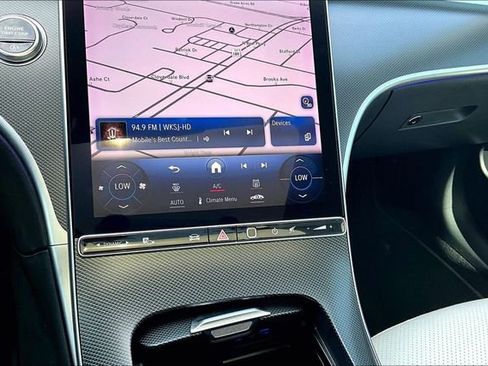 Used 2024 Mercedes-Benz C 300 Sedan image 24