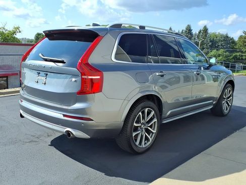 Used 2019 Volvo XC90 T5 Momentum w/ Protection Package AWD/4WD image 5