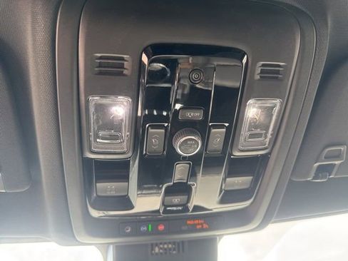New 2026 GMC Yukon Elevation w/ Elevation Premium Package AWD/4WD image 24