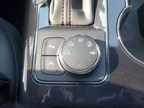 Used 2021 Chevrolet Blazer RS w/ Enhanced Convenience Package image 38