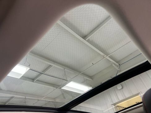 Used 2023 Buick Envision Essence w/ Sport Touring Package image 18