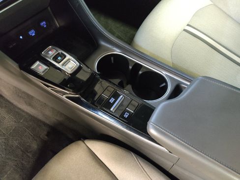 Used 2021 Hyundai Sonata SEL w/ Convenience Package FWD image 26