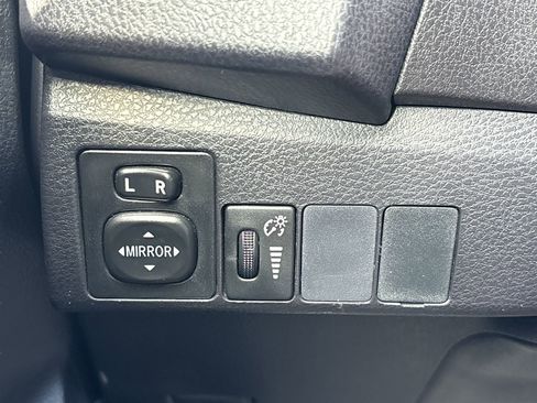 Used 2016 Toyota Corolla S image 24