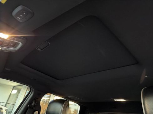 Used 2020 RAM 3500 Laramie w/ Night Edition image 38