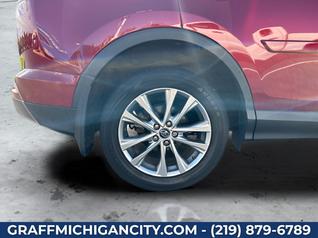Used 2018 Toyota RAV4 Limited w/ Protection Package AWD/4WD image 11