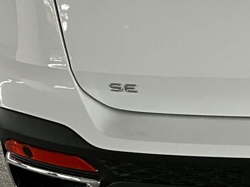 New 2025 Volkswagen Taos SE image 36