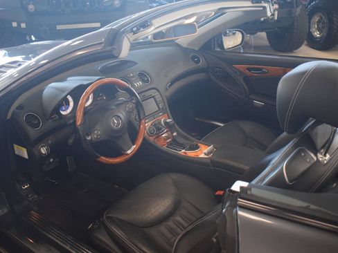 Used 2012 Mercedes-Benz SL 550 image 38