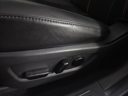 Used 2025 MAZDA CX-50 AWD 2.5 S w/ Premium Plus Pkg image 31